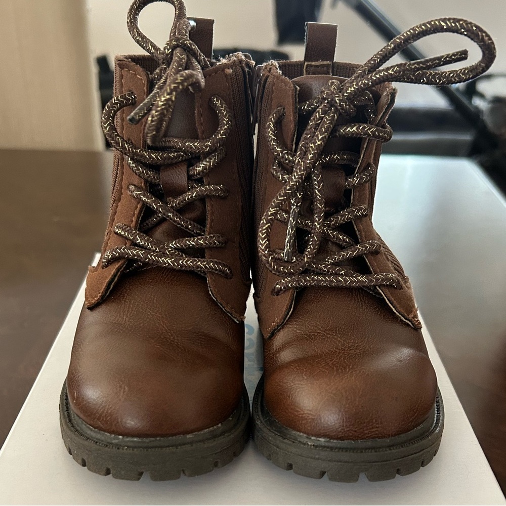 Pre-Owned Carter’s Toddler Girls Brown Lace Up Boots (Size: 7)